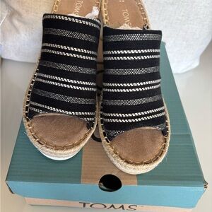 Toms Black and White Striped Wedges